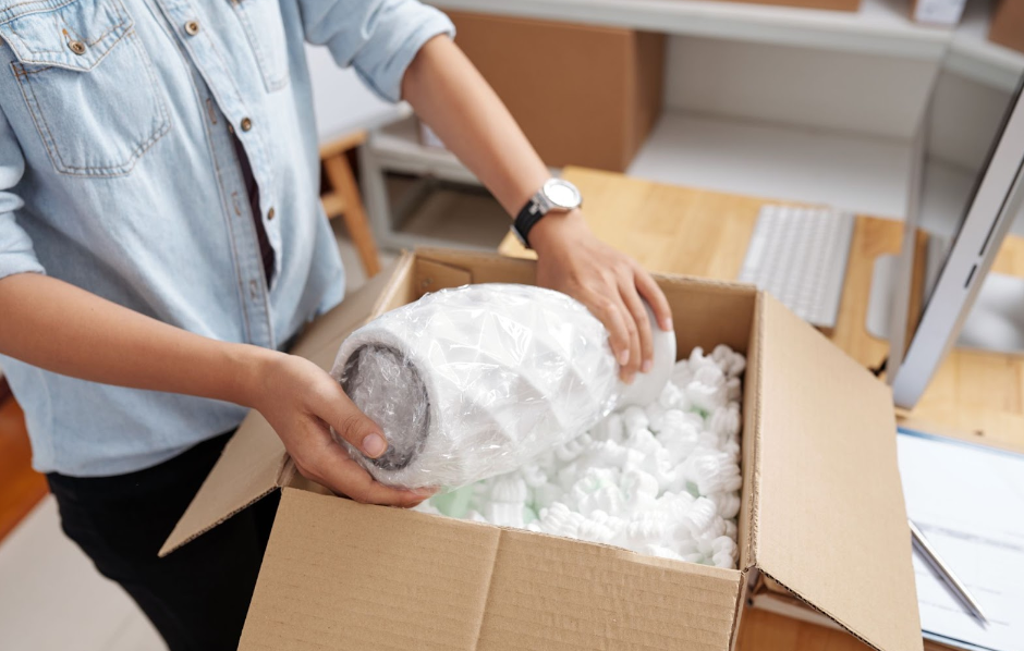 How To Safely Move Fragile and Valuable Items With The Expert Moving Company
